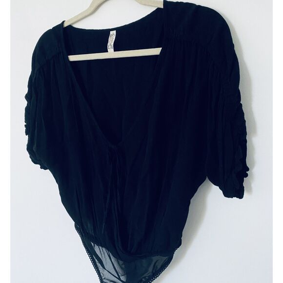Free People Intimately Black Short Sleeve Cleo Bodysuit Top Black Sz XS - Picture 9 of 11